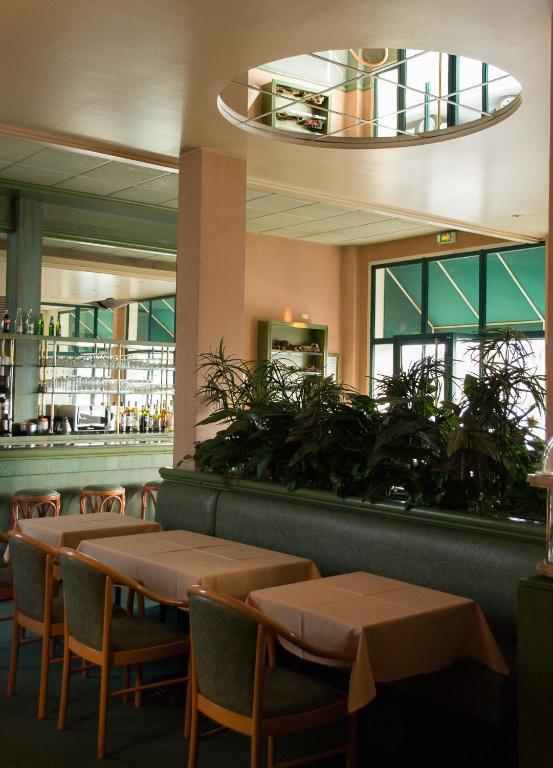 Compiègne Hotel De Flandre מראה חיצוני תמונה