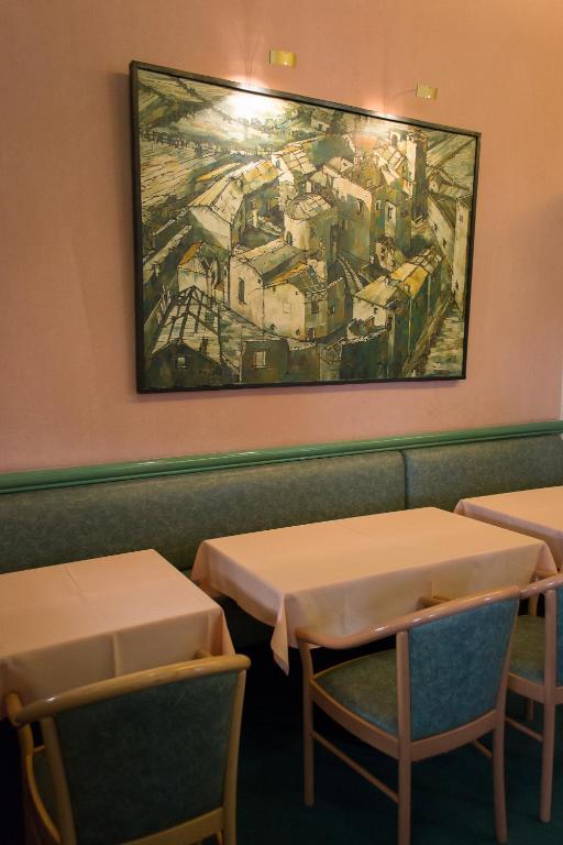 Compiègne Hotel De Flandre מראה חיצוני תמונה