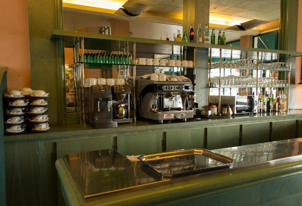 Compiègne Hotel De Flandre מראה חיצוני תמונה